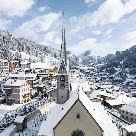 Charme Hotel Uridl Santa Cristina Val Gardena Exterior photo