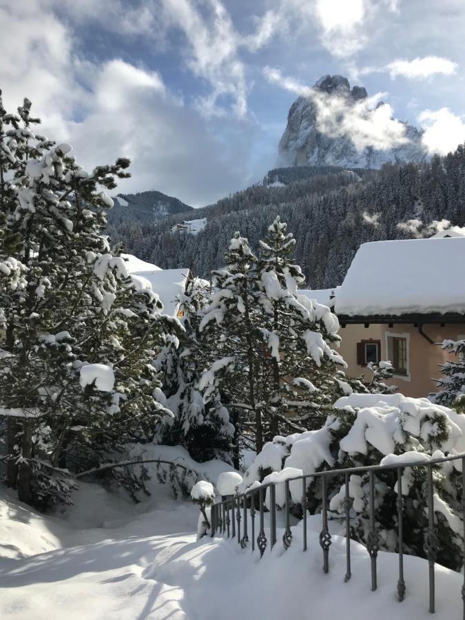 Charme Hotel Uridl Santa Cristina Val Gardena Exterior photo