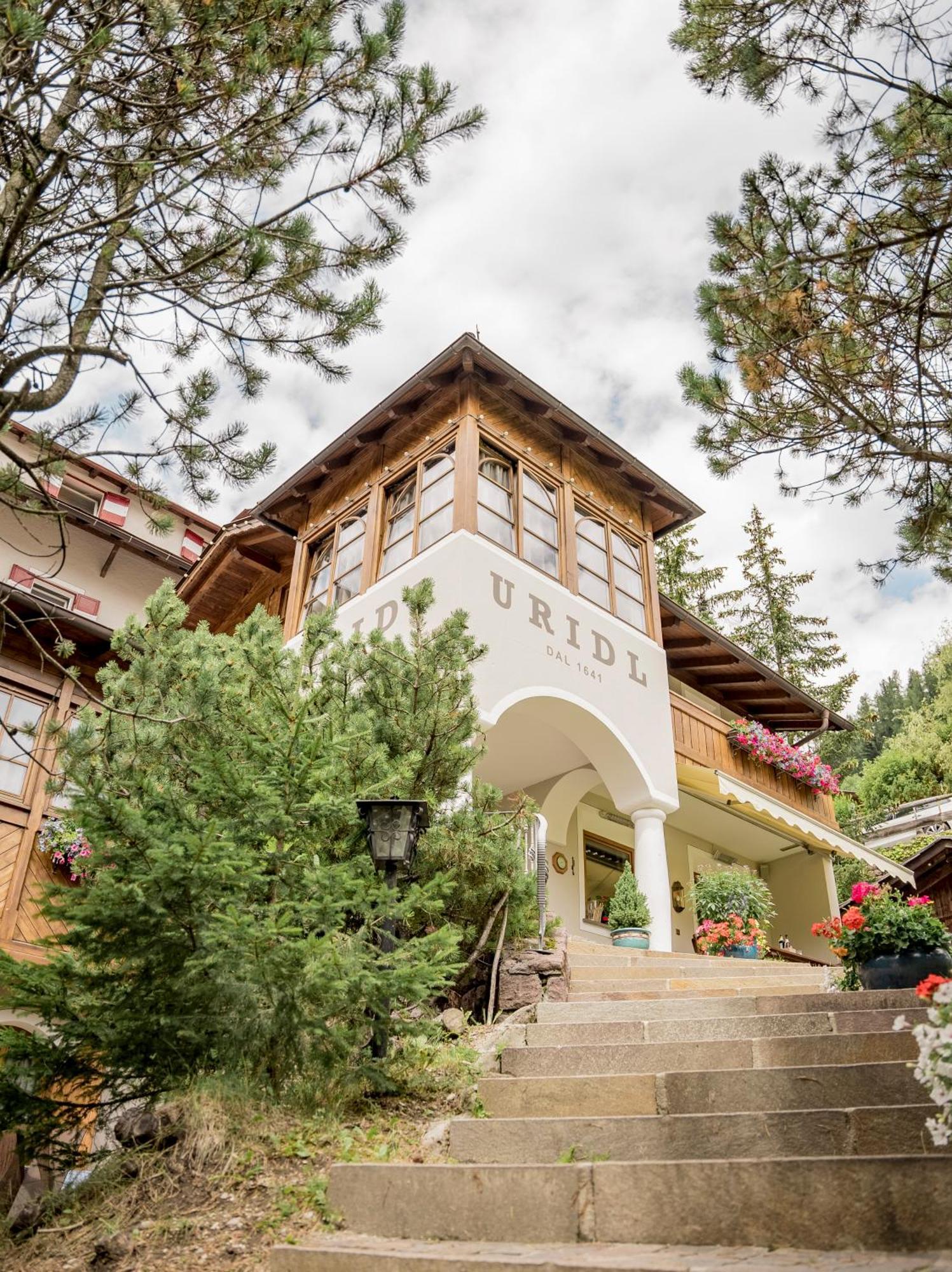 Charme Hotel Uridl Santa Cristina Val Gardena Exterior photo